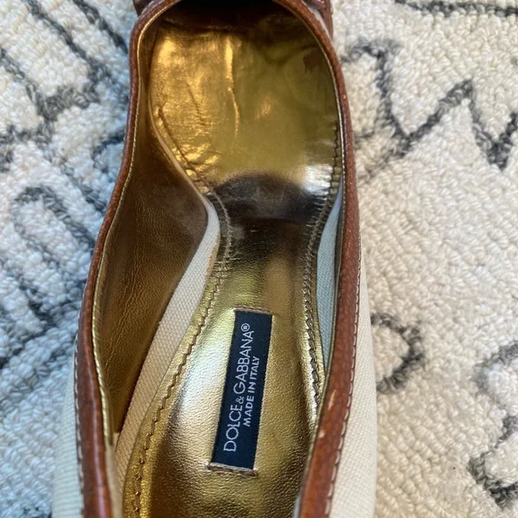 Dolce & Gabbana Logo Heels | Canvas & Leather Pointed Toe Pumps | Size 38.5 - Picture 15 of 15